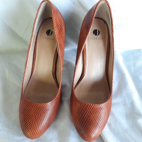 Jessica heels size 8 - Picture 2 of 6